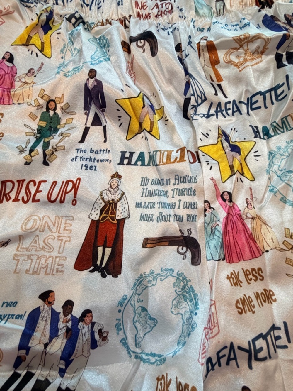 Hamilton Pajama Set Women’s Large Satin Lounge Sleepwear Broadway Musical Print - Picture 3 of 10